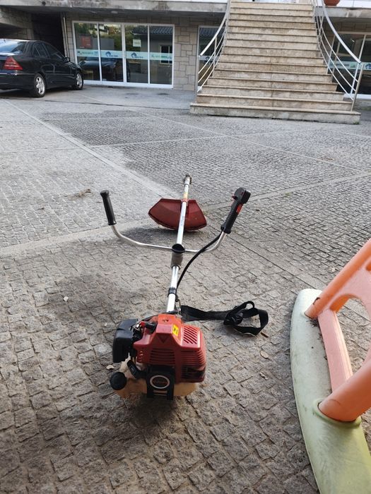 Roçadora kobota 53cc profissional aceito troca por rossadora kavasakis