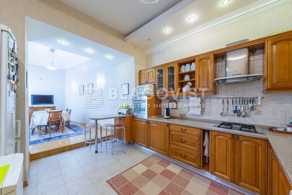 Велика квартира Софіївська  центр автономне опалення, енергопостачання