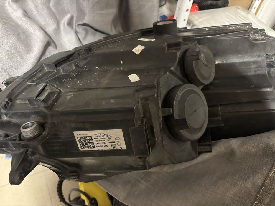 Faróis frontais VW Golf VII (2013–2017) – Par