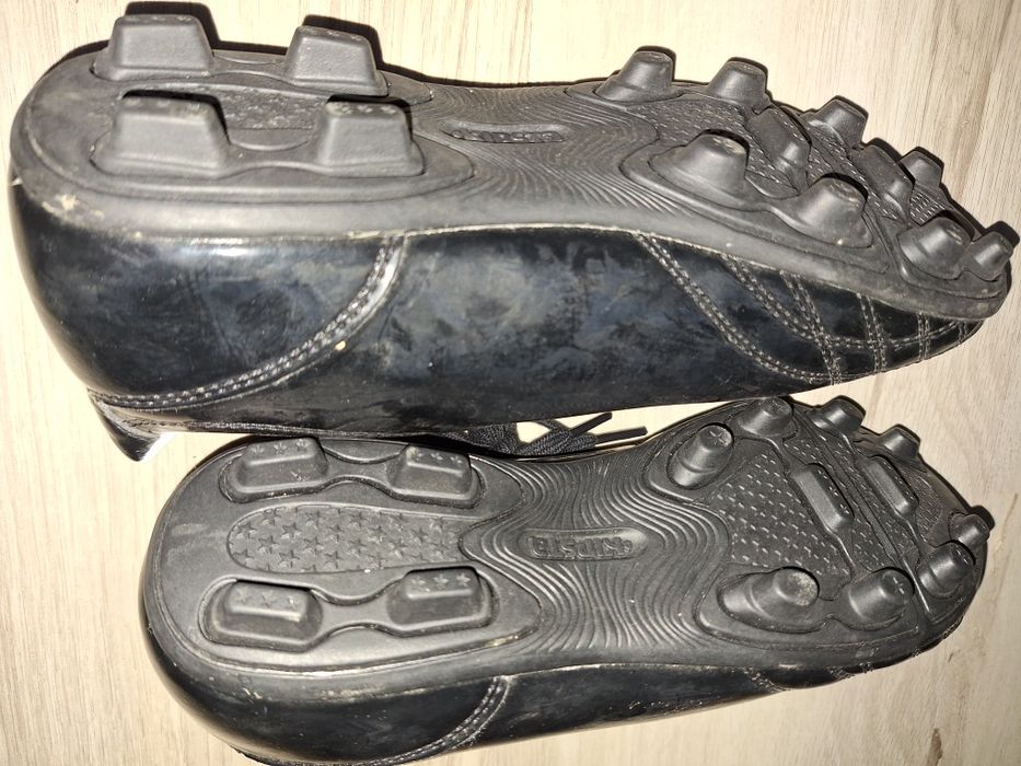 Korki kipsta 38 jak nowe