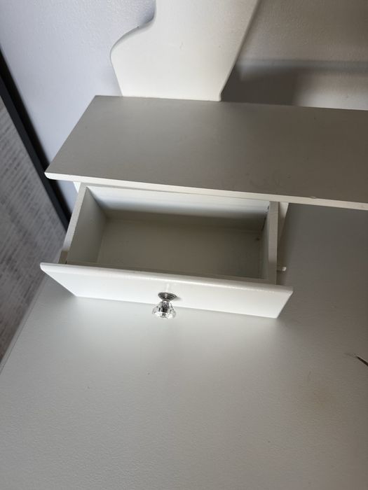 Toaletka z lustrem led