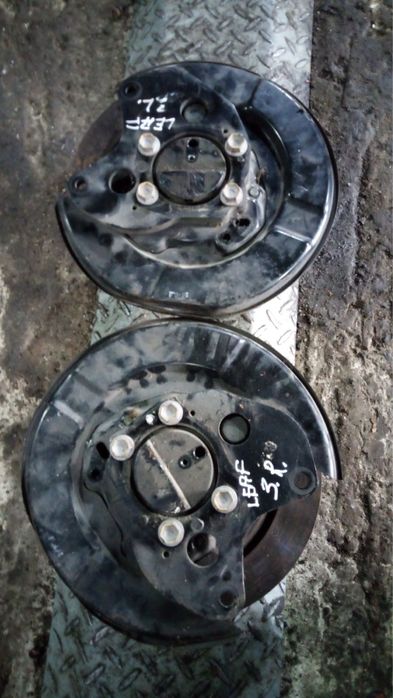 Цапфа в зборі задня Суппорт Ступиця Nissan Leaf Ніссан Ліф 11-17