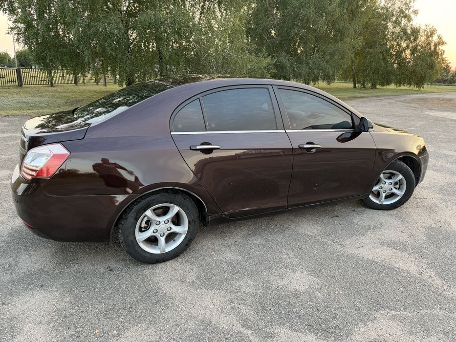 Продам Geely Emgrand 2012г.
