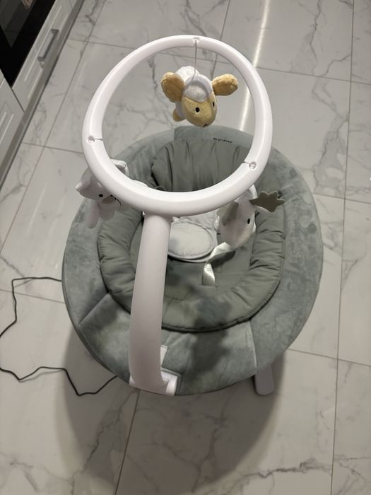 Заколисуючий центр Carrello Adora CRL-10305