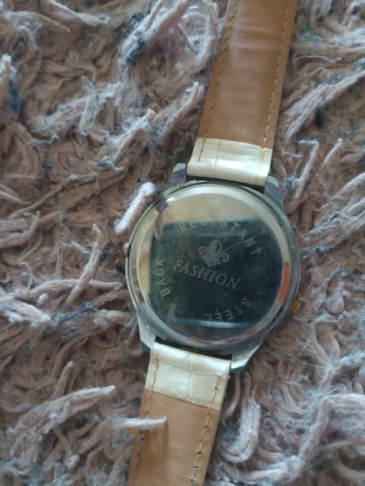 Продам часи не дорого