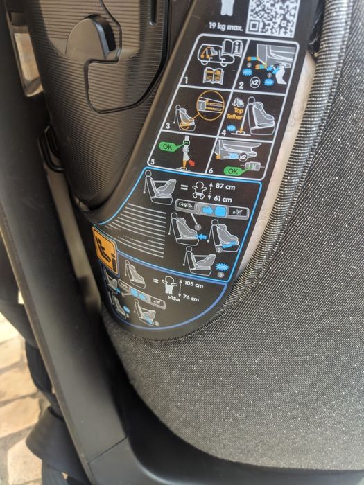 Cadeira Auto , com base rotativa, isofix, dos 0 aos 19 kg