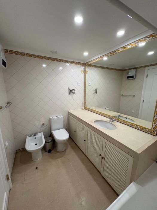 Arrendamento apartamento T0 avenida miguel torga 27