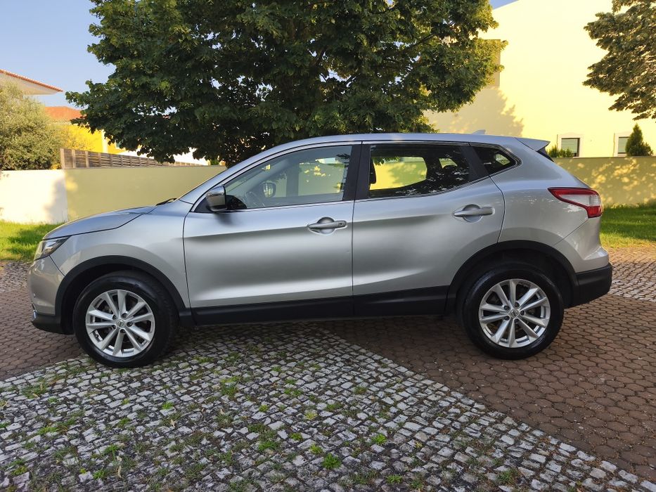 Nissan Qashqai 1.6 dCi 130cv Acenta 4x2 ou 4x4 (2016)