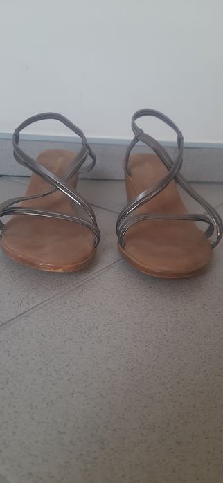 Lekkie sandałki rozm 40