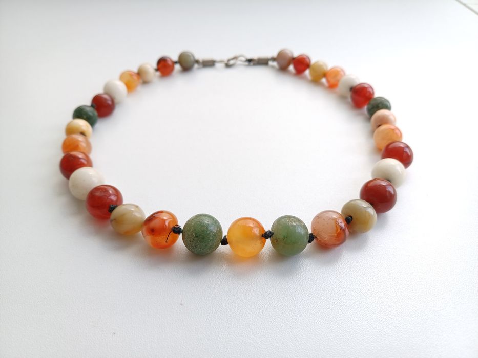 Lindíssimo colar de pedras semi-preciosas multi-coloridas