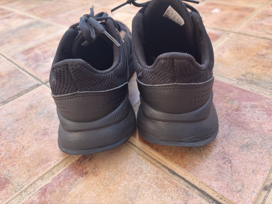 Tenis Adidas pretos 38