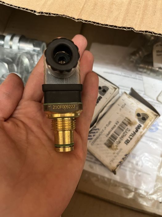 электрогидравлический клапан MP Filtri DLA20HA51P01 (Made in Italy).