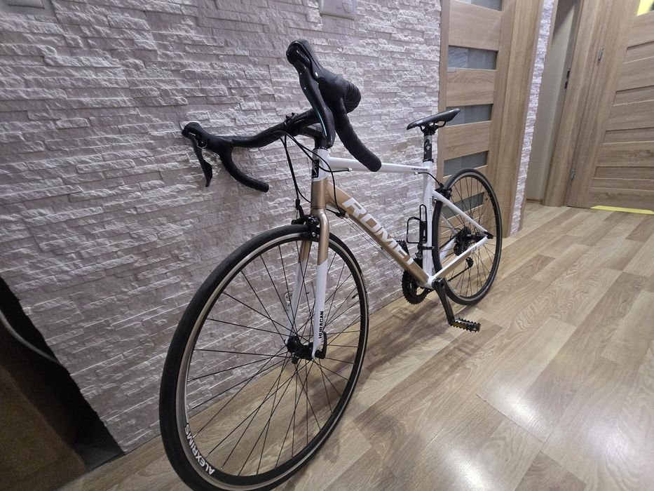 Rower szosowy damski Romet