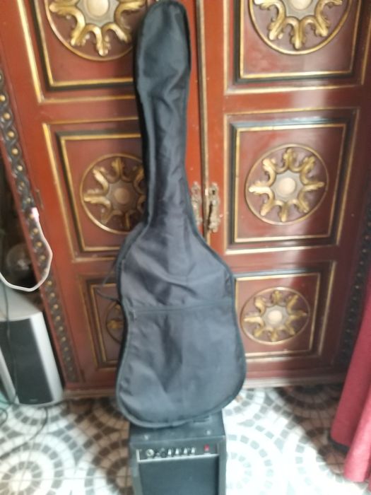 Guitarra elétrica