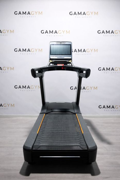 MATRIX PERFORMANCE Plus Touch Bieżnia Netflix