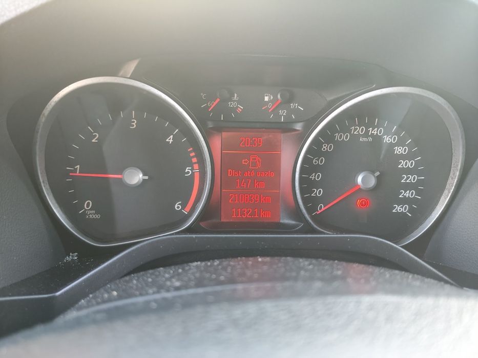 Ford S-Max — fotografia 8