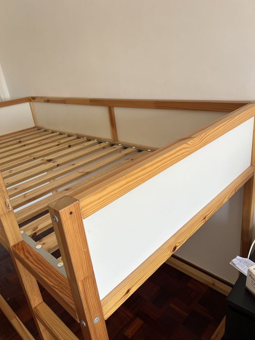 Cama Kura ikea sem colchao