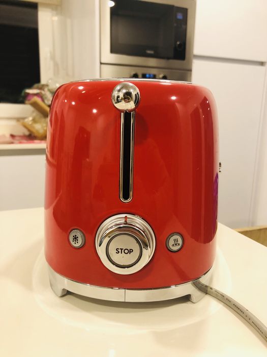 Torradeira SMEG vermelha (avariada)