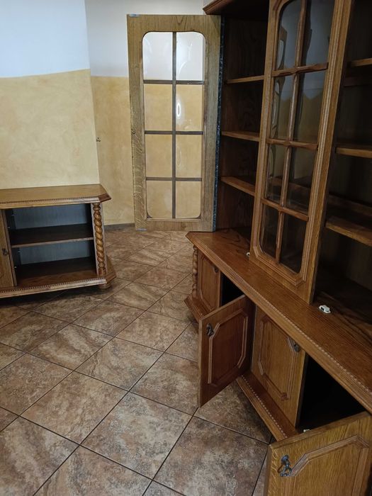 Witryna dębowa, przeszklona wraz z szafką RTV