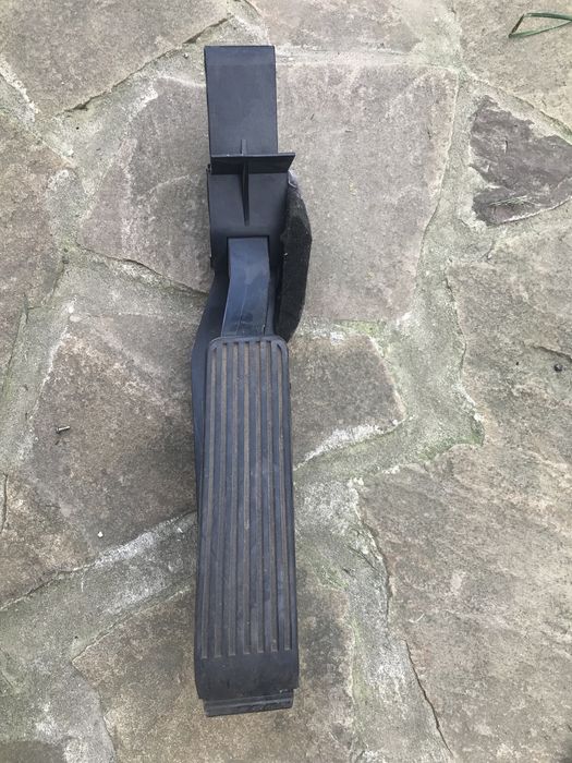 Педаль газа мерседес