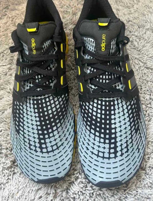 Кросівки чоловічи розмір 45 Adidas