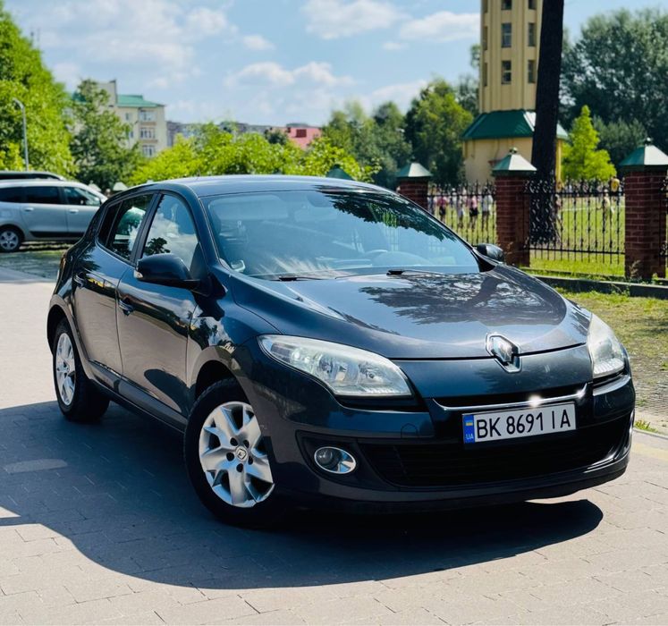Рено Меган автомат Renault Megane 1,5 дизель 2012 обслужена