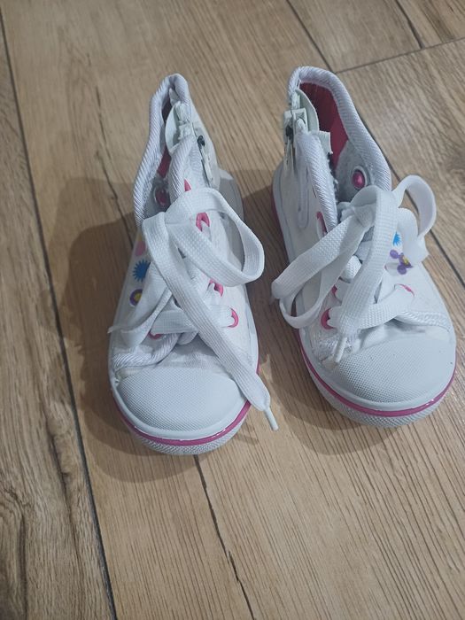 Trampki dla dziewczynki rozmiar 21