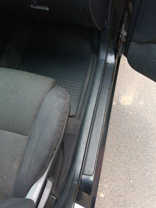 Продаж авто Toyota Corolla