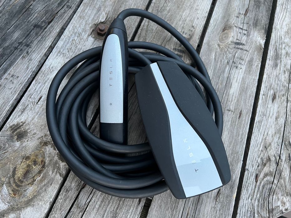 Зарядна станція Зарядка Gen 2 32A tesla