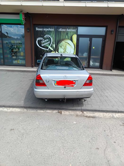 Mercedes Benz 180 C