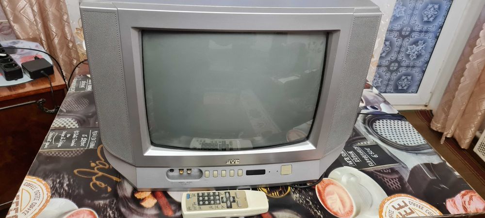 Телевізор JVC AV-1435EE
