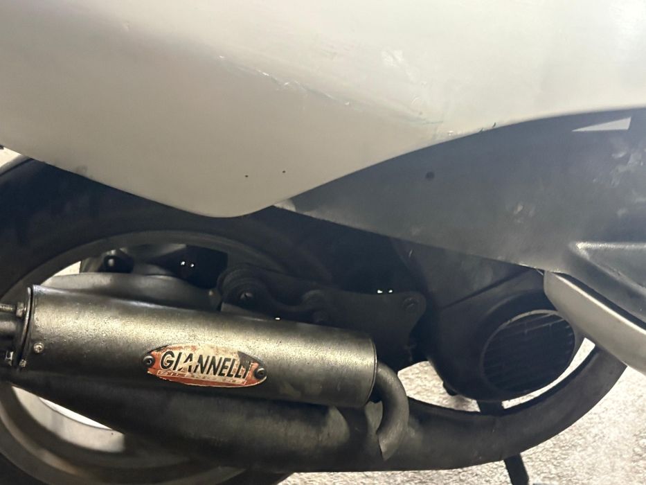 Vendo mota peugeot
