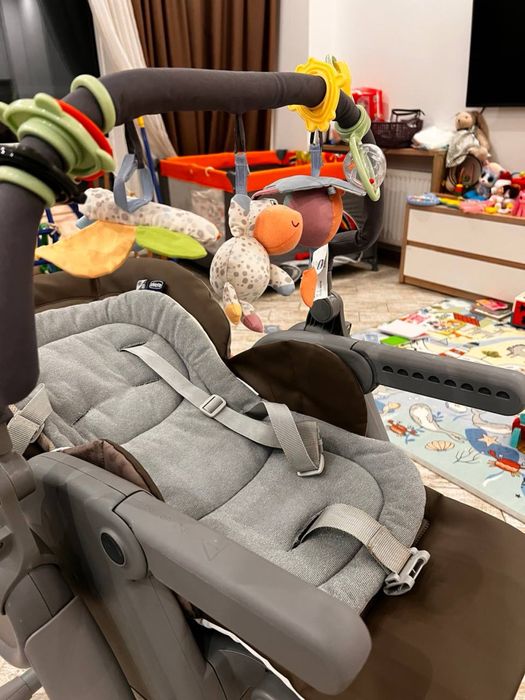 Стульчик для годування Chicco Polly Magic Relax ідеальний стан