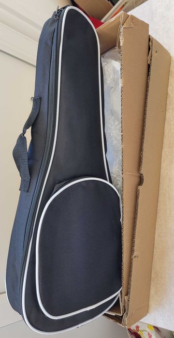 Укулеле Burks Soprano UK-21 з чохлом