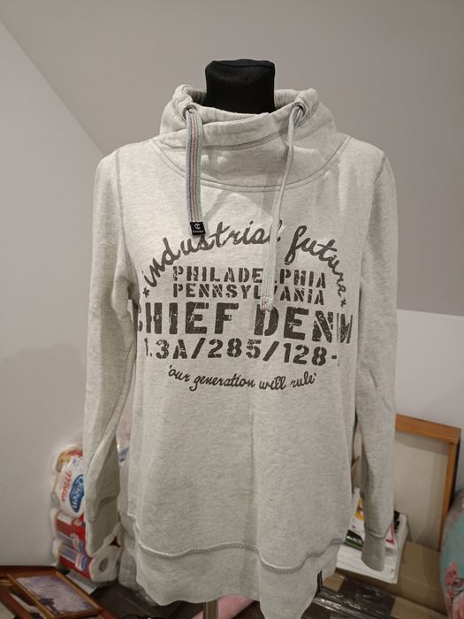 Dużą Paka ciuchów damskich m