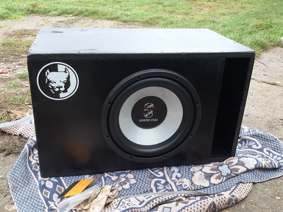Продам сабвуфер Ground Zero з коробом