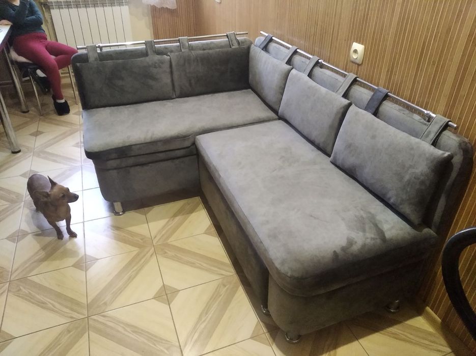 Перешивка м'яких меблів.