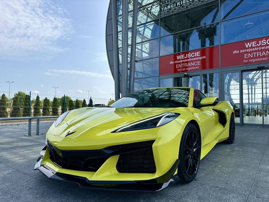 Wypożyczalnia Wynajem Samochodów Sportowych Chevrolet Corvette C8