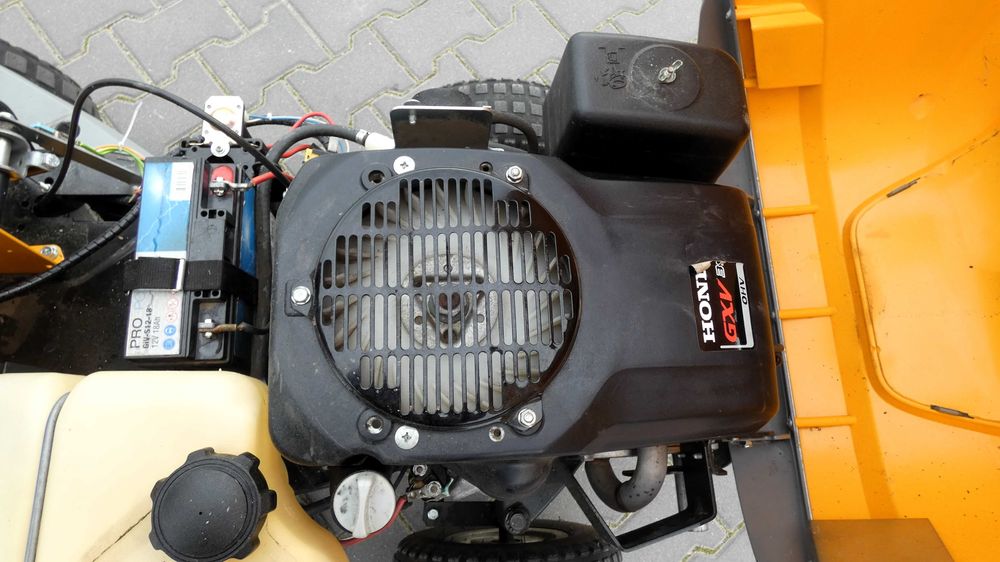 Traktorek kosiarka Stiga Villa HONDA GXV (150501.6) - Baras