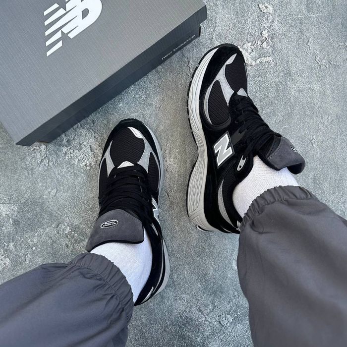 Кросівки чоловічі New Balance 2002R Натуральна замша
