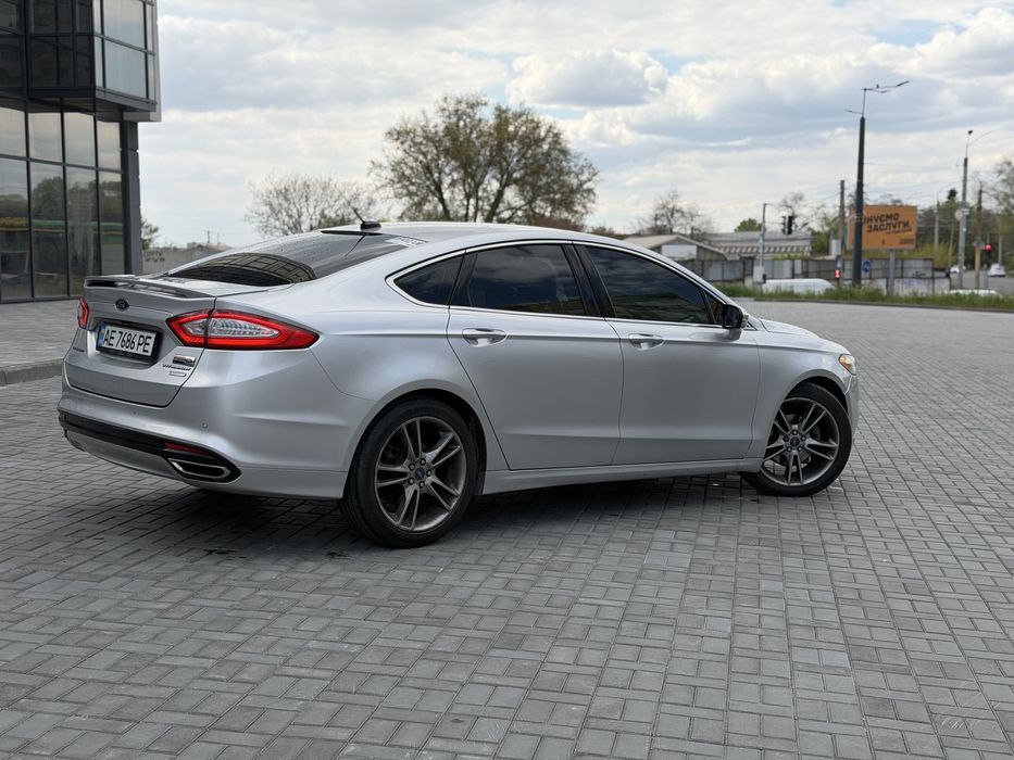 Ford Fusion  Titanium
