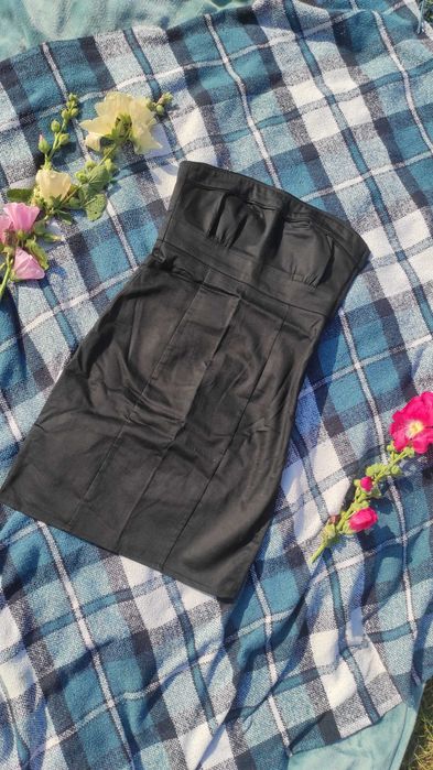 Маленька чорна сукня від H&M