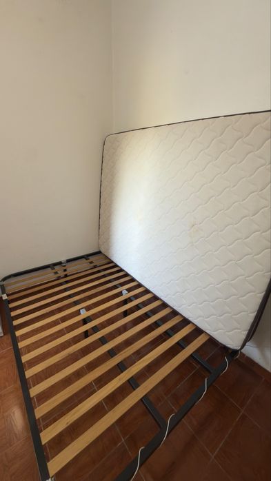 Base de cama + colchão