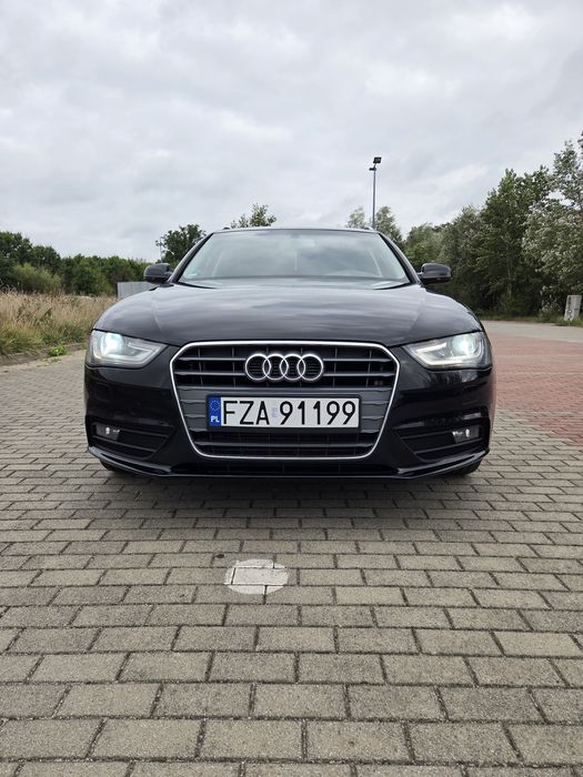 Audi A4 B8 2.0 TDI Xenony Tempomat Serwis