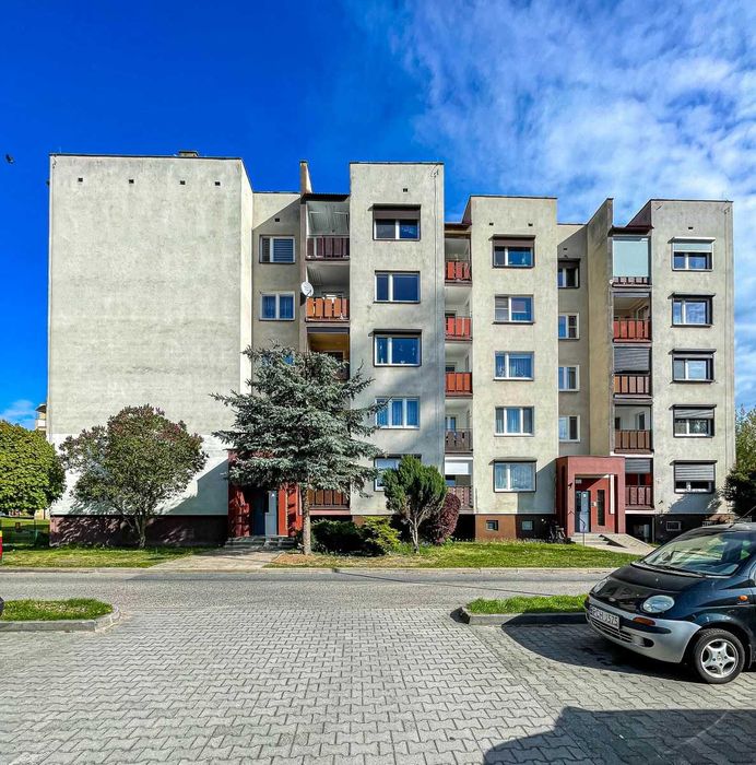 Trzypokojowe mieszkanie przy ul. Kaczorowskiego w Chodzieży na sprzedaż