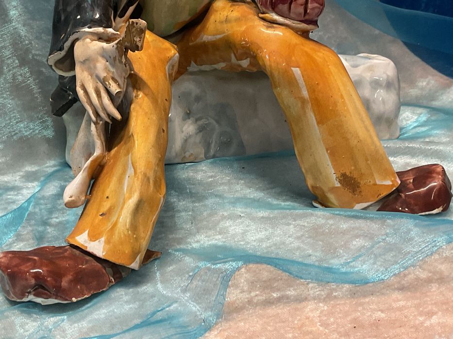 Escultura faiança 23x25 cm