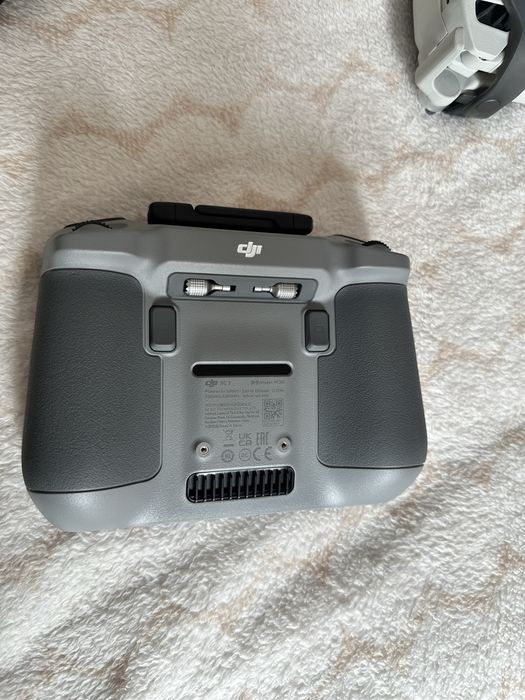 Dji mini 4 pro com somente 8 voos