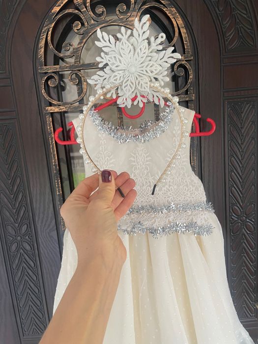 Продам плаття сніжинки