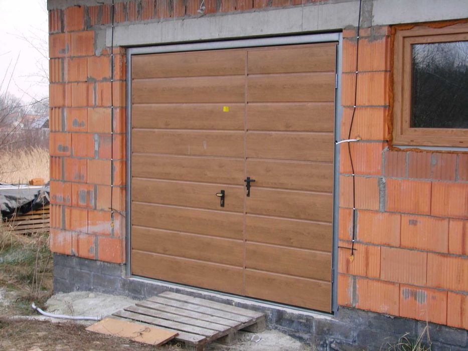 Brama garazowa uchylna,skrzydlowa na wymiar