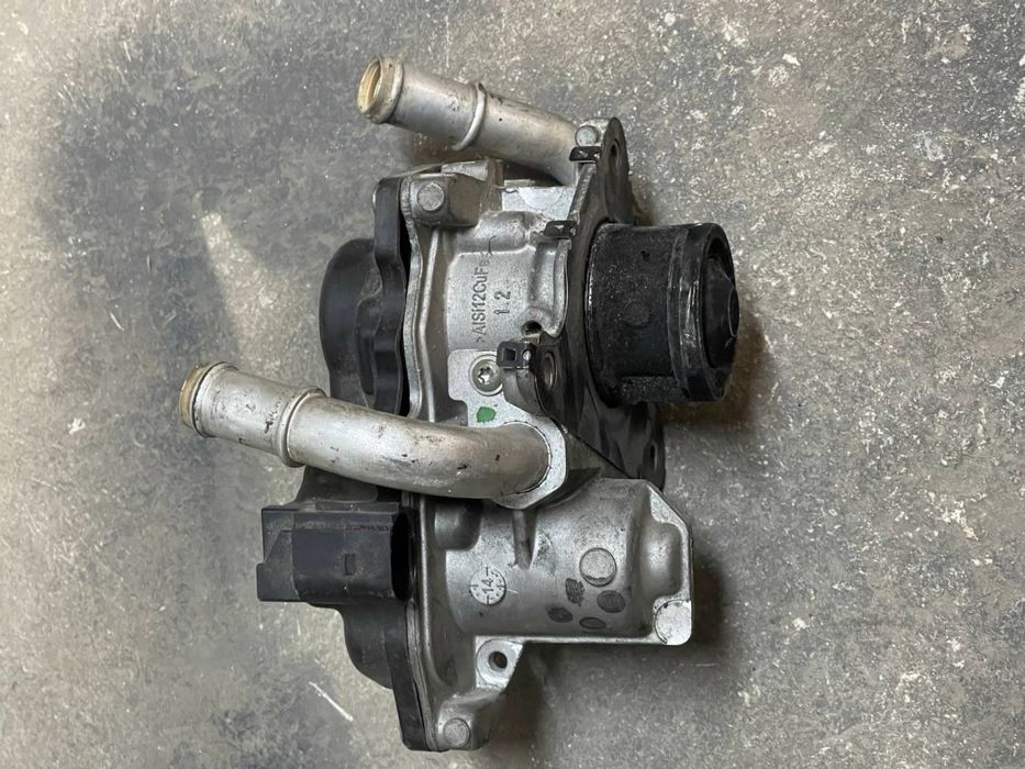 Клапан ЕГР Valeo 04L131501N VW AG 1.6 2.0 TDI